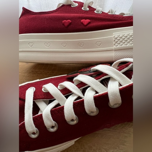 New CONVERSE Chuck Taylor All Star Lift Platform Hearts Size 9 Womens - Picture 13 of 13